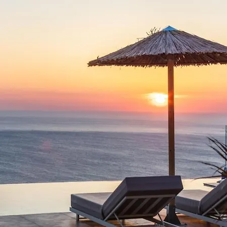 Peonia: Breathtaking View! *